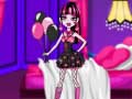 Cluiche Delicate Dracula Dress Up