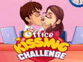 Cluiche Office Kissing Challenge